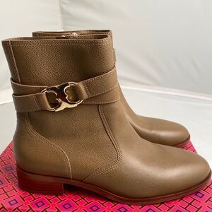 Tory Burch Gemini Link River Rock tan leather boots